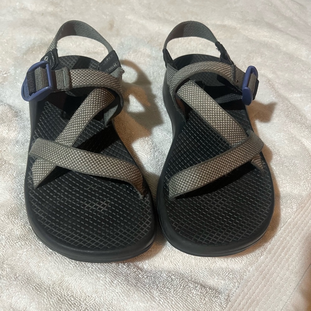 Chaco Z/1 Classic sandal in a grey and black colorway.